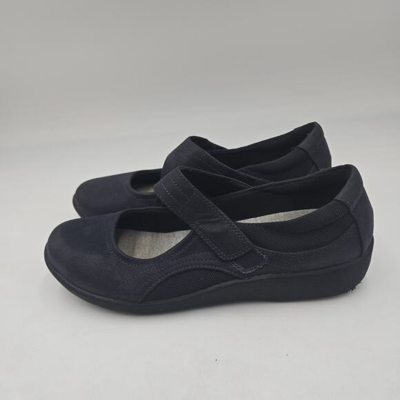 CLARKS Women's Blue Sillian Bella Mary Jane Flat Slip-On Shoes Size 9 Comfort - Picture 3 of 6
